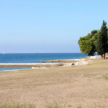 Apartment Apartments With Parking Space Fazana - 7207